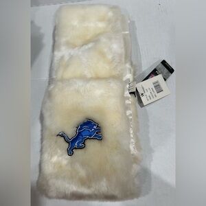 NWT NFL Team Apparel Womens Detroit Lions Faux Fur Scarf Fuzzy Football